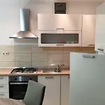 דירה Slavica ראב