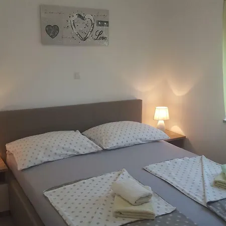 Apartment Slavica Rab Town