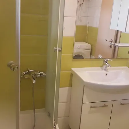 Slavica Apartment Rab Town