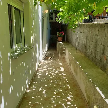 Apartment Slavica Rab Town